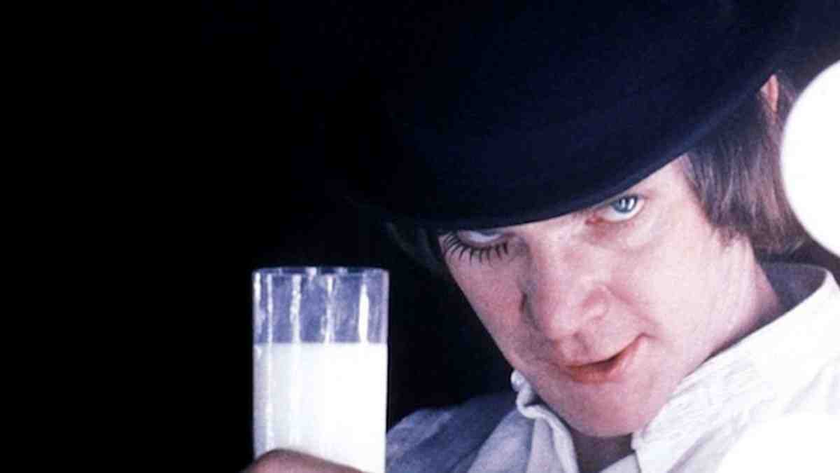 /star-dust/what-are-the-top-five-movies-that-were-better-than-the-book-they-were-based-on/img/movie02_MobileImageSizeReigNN.jpg