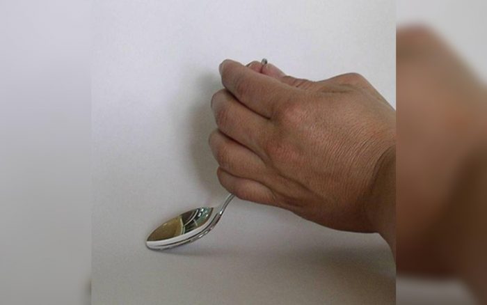 Bending Spoon – What It is