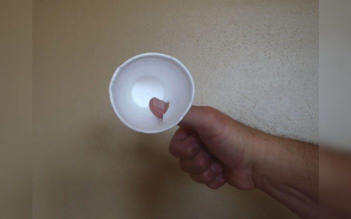 Levitating Cup – Anatomy of the Illusion