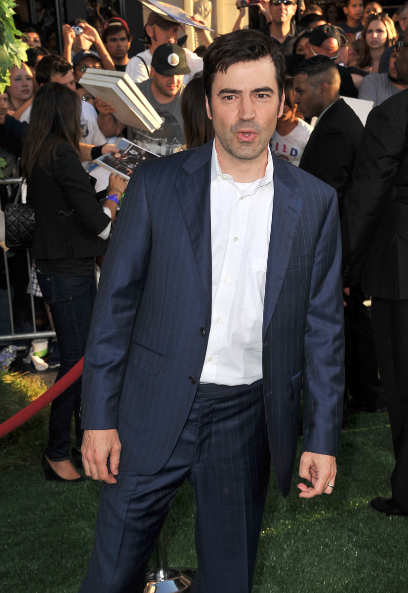 Ron Livingston and anonymous person