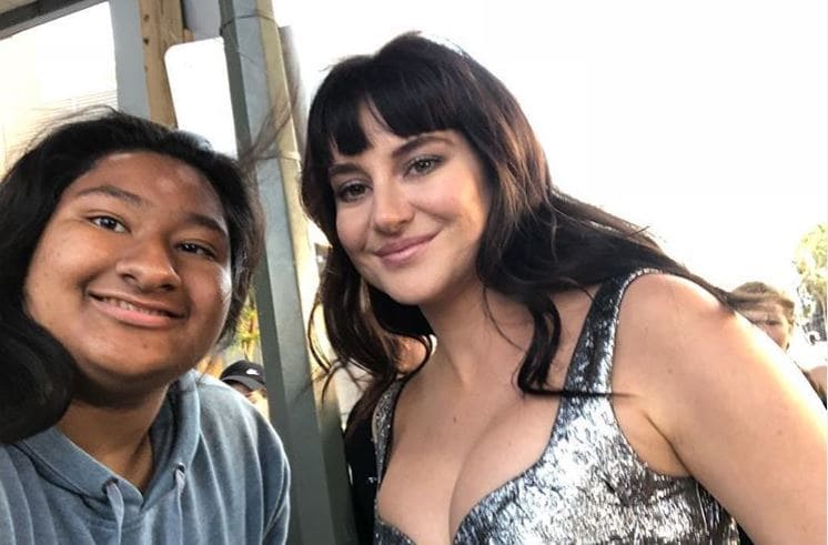 Marlen and Shailene taking a selfie