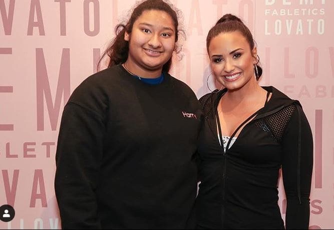 Marlen and Demi taking a picture