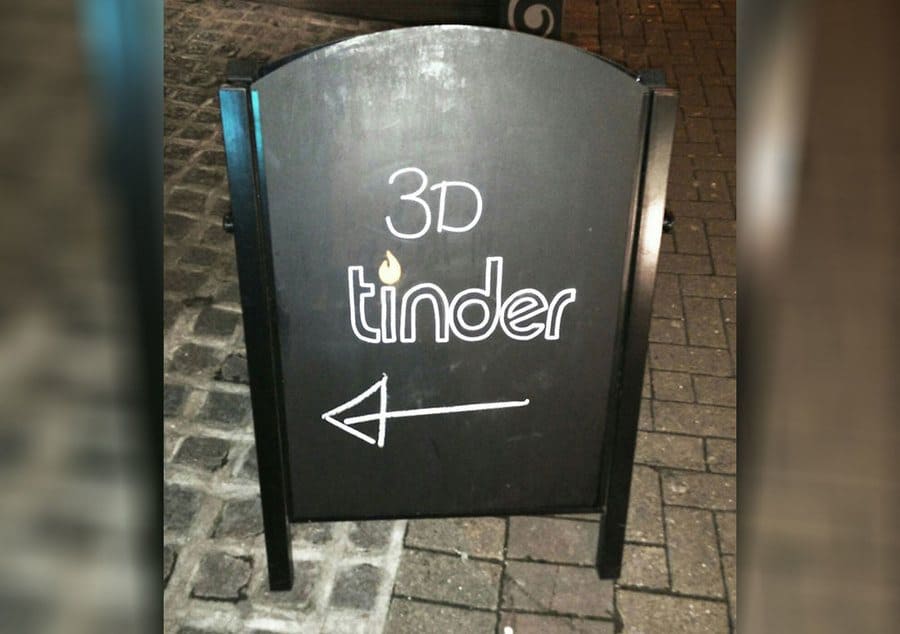 Funny bar sign that says 3D Tinder