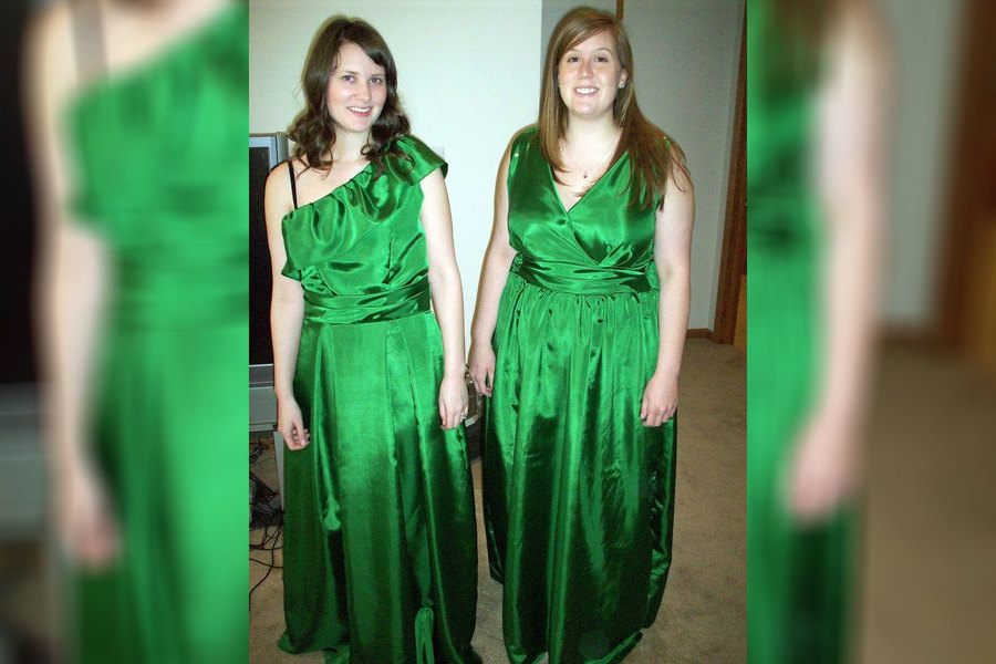 Bridesmaids wearing ugly green dresses 