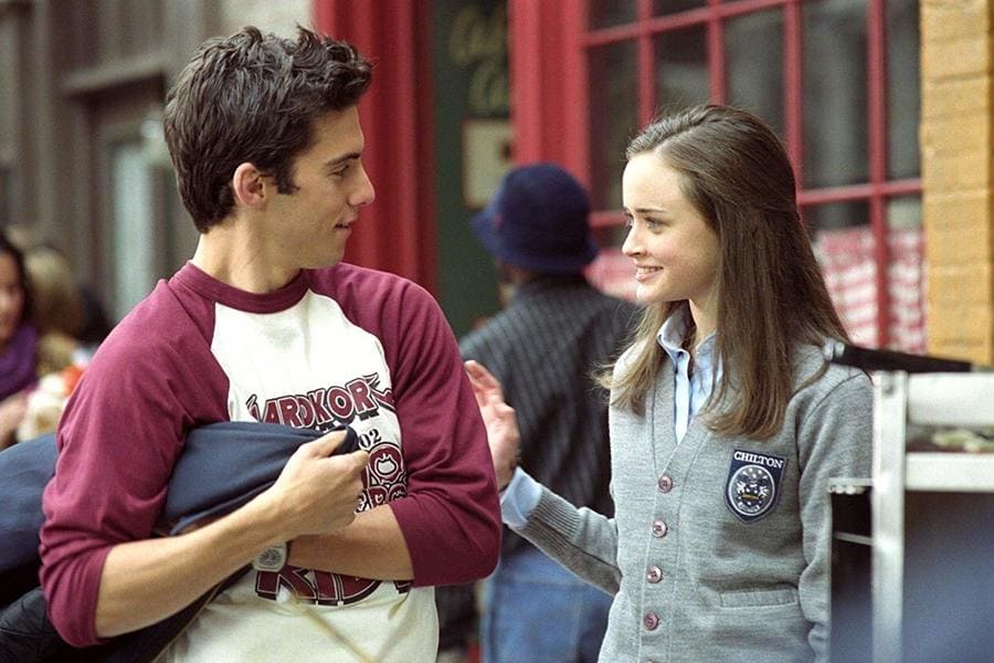 Alexis Bledel and Milo Ventimiglia in Gilmore Girls.