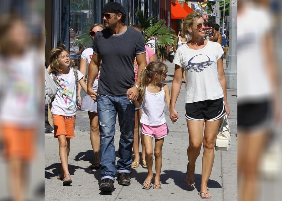 Faith Hill and her husband Tim McGraw take their daughters out shopping on Melrose Ave in Beverly Hills, CA.