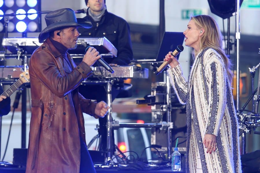 Tim McGraw and Faith Hill perform on the NBC Today Show concert series.
