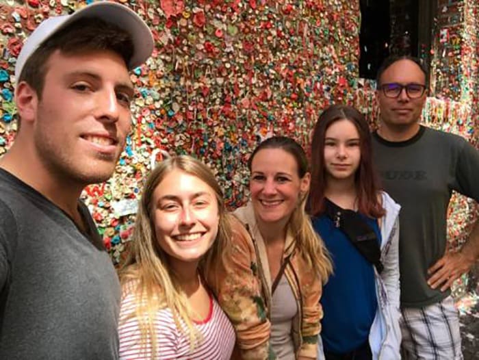 Bruce, Maddie, Jessica, Alice, and Aaron meet together.