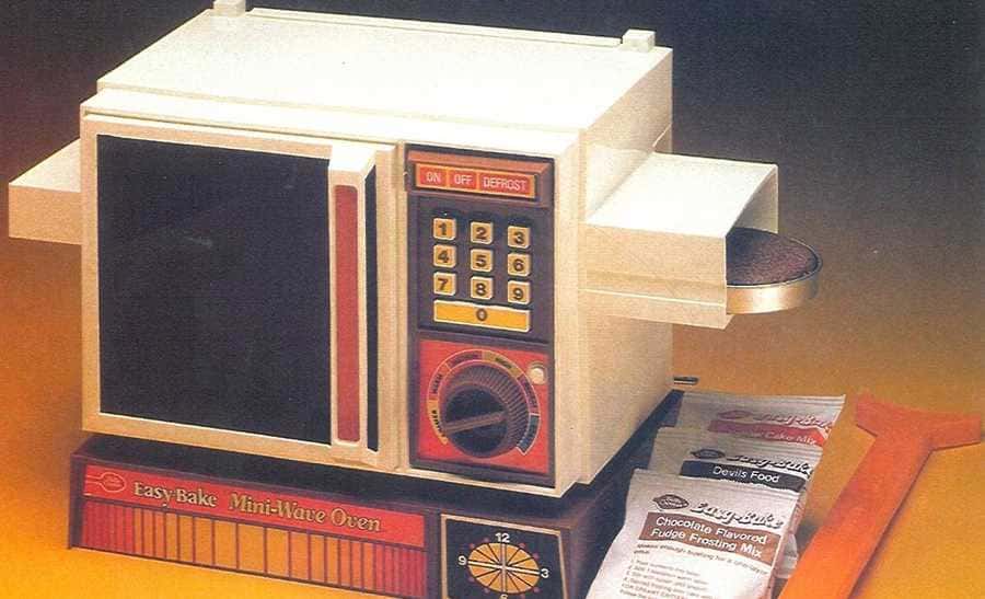 Easy bake oven from 1981.
