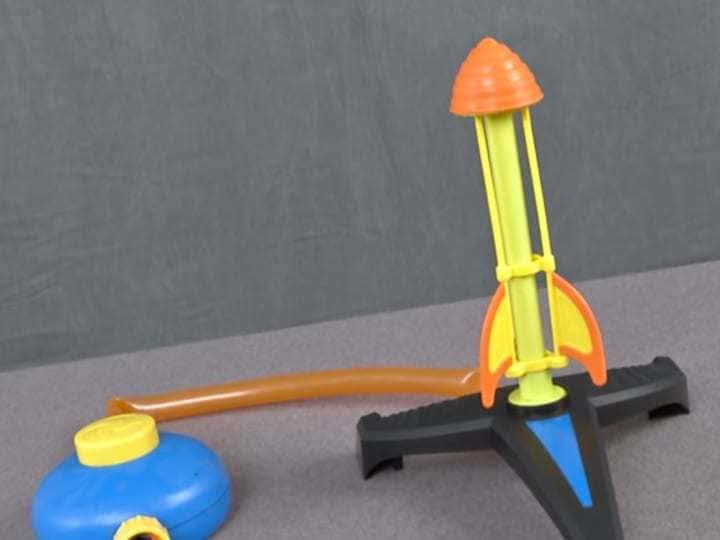 Thw Splash-Off Water Rocket toy.