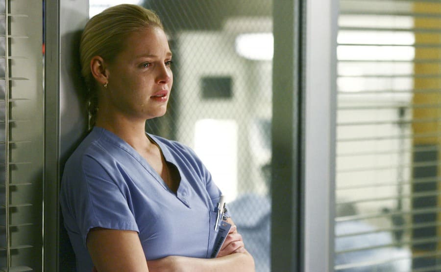 Katherine Heigl crying in a scene from “Grey’s Anatomy.” 