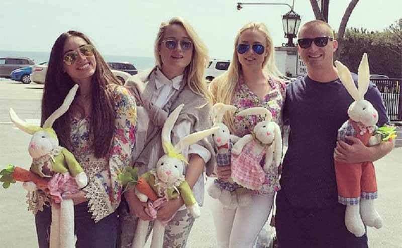 Kim Richards with her two daughters and son 