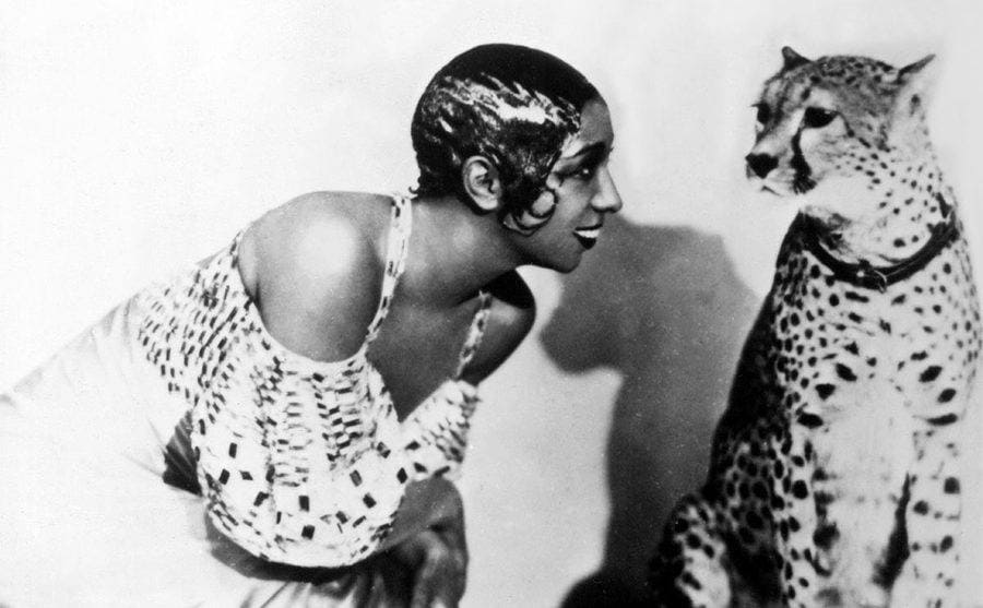 Josephine Baker and her cheetah Chiquita 