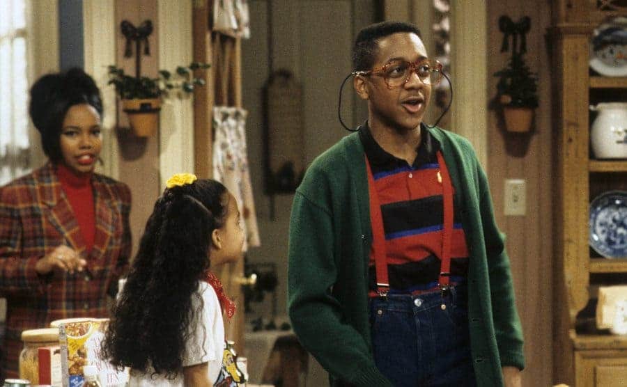 Jaleel White with Naya Rivera and Kellie Shanygne Williams in the kitchen in a scene from Family Matters