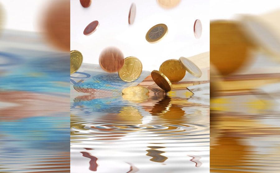 Falling coins into the water