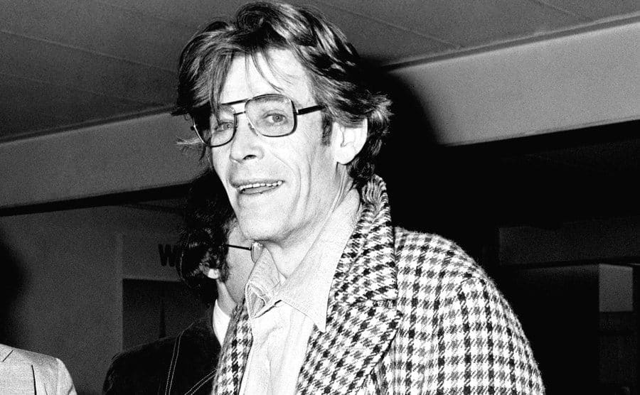 Peter O’Toole at the airport 