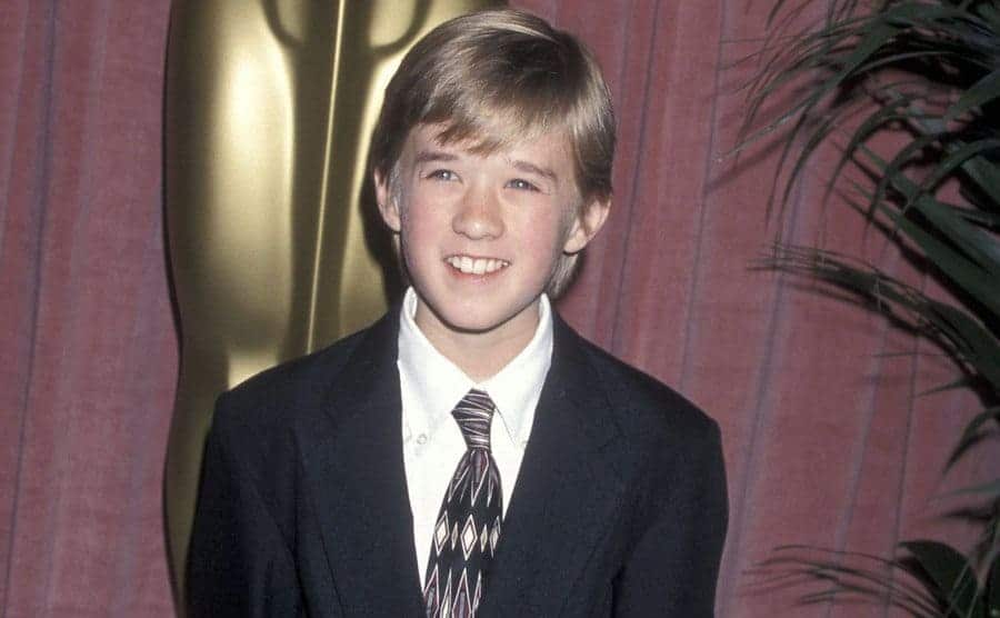Haley Joel Osment attends the 72nd Annual Academy Awards. 