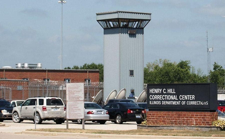 Outside view of the medium-security Hill Correctional Center in Galesburg.
