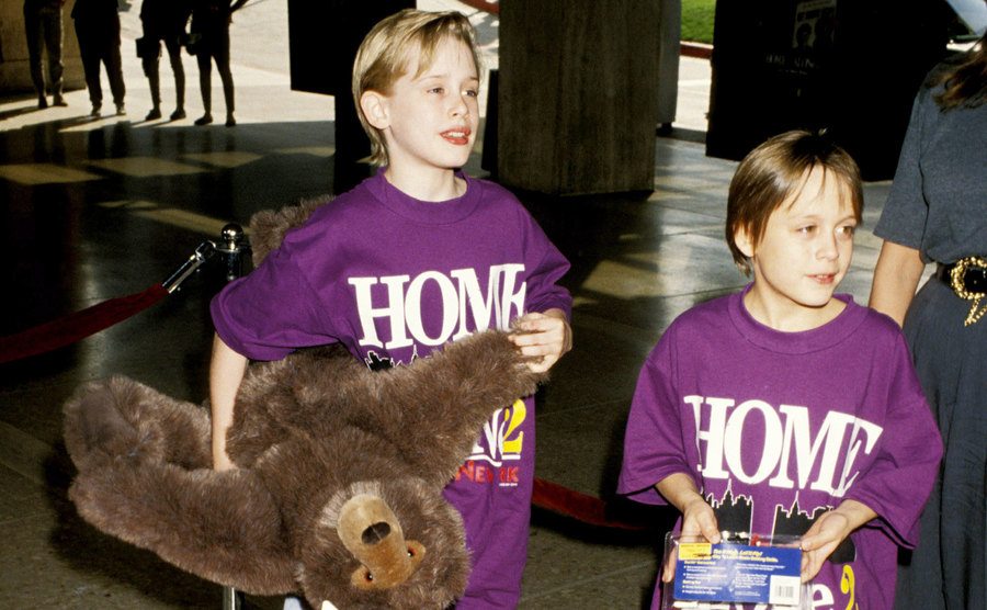 A picture of Macaulay and Kiernan during the Home Alone 2 Premiere.