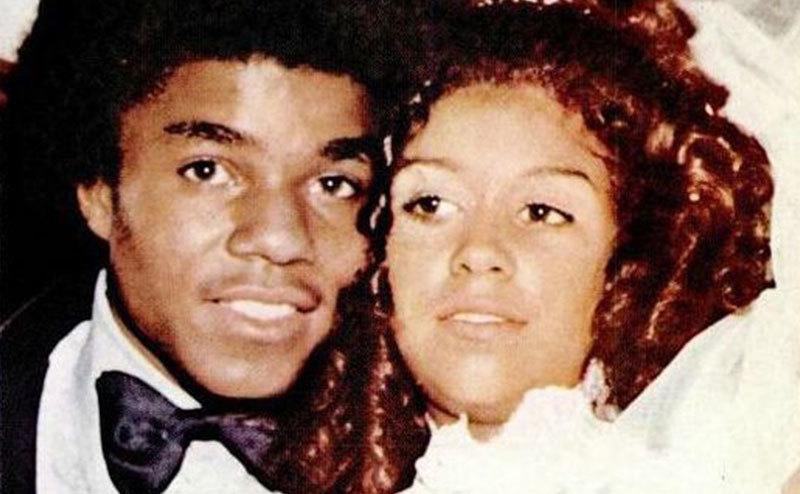A wedding portrait of Dee Dee and Tito Jackson.