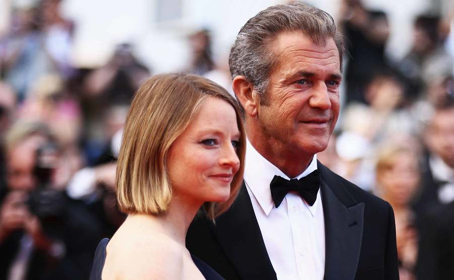 A dated picture of Mel Gibson and Jodie Foster attending an event.