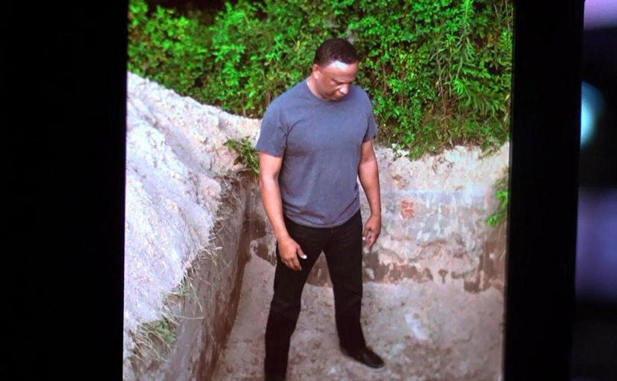 An image of Sosa on his “dig site” after getting ready for the fake burial.