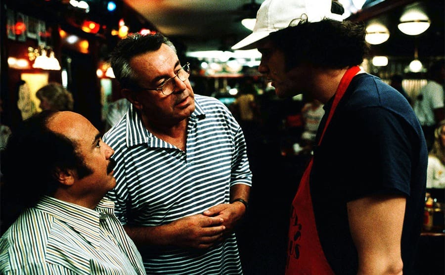 Danny De Vito, Milos Forman, and Jim Carrey behind the scenes of Man on the Moon 1999