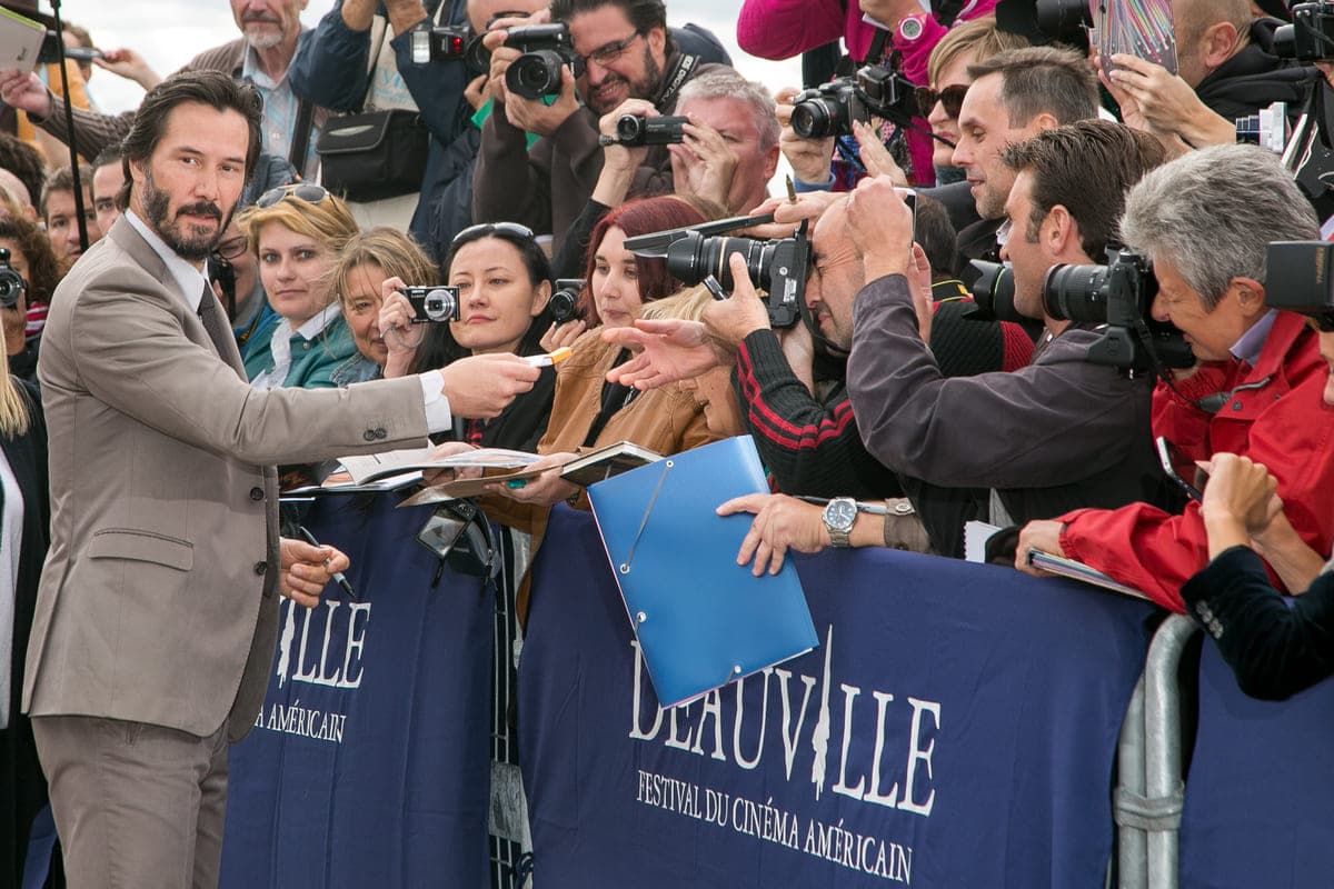 Keanu Reeves and his fans