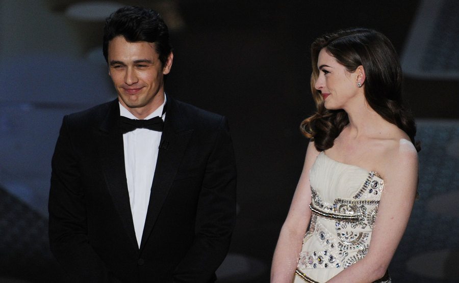 A picture of James Franco and Anne Hathaway hosting the 83rd Annual Academy Awards.