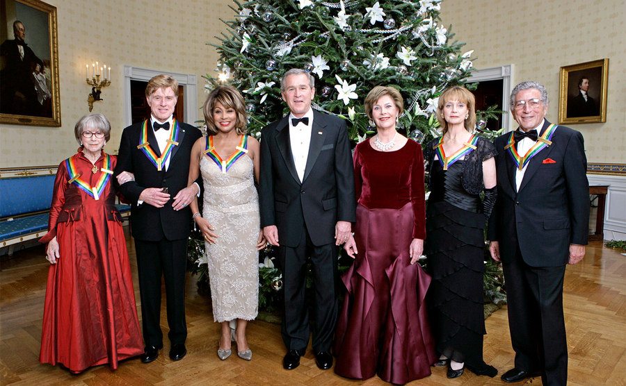President George W. Bush and Laura Bush pose with the Kennedy Center honorees. 