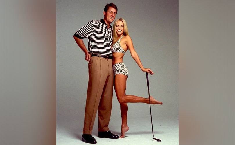 Phil and Amy Mickelson pose together. 