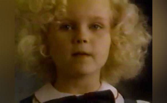 A young Kirsten Dunst appears in a commercial. 