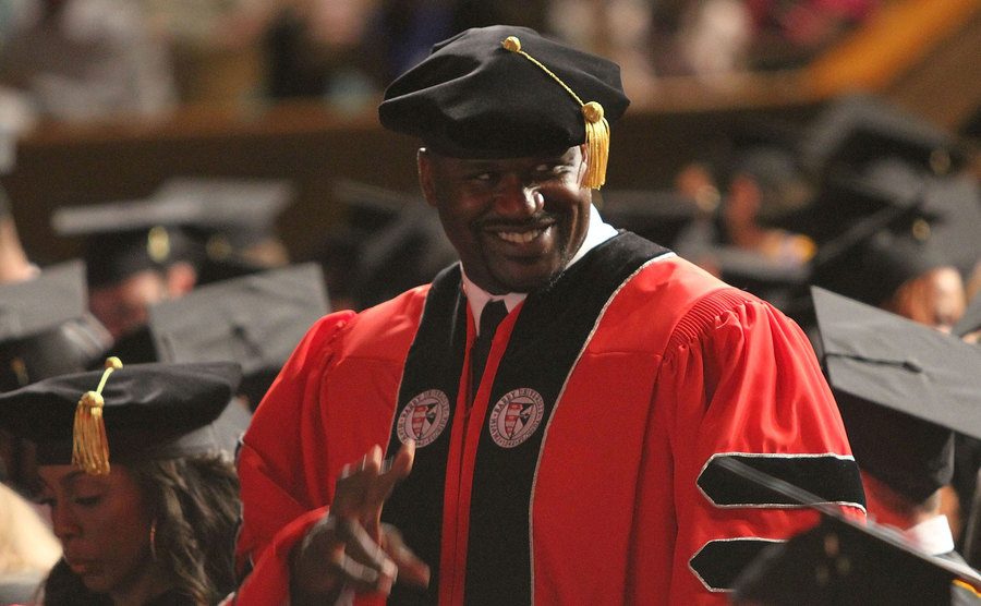 An image of O’Neal receiving his doctoral degree.