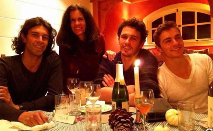 The Franco brothers are out to dinner with their mother. 