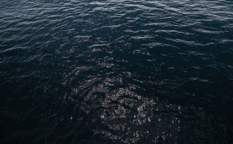 An image of the sea.