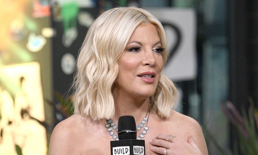 Tori Spelling visits the Build Series